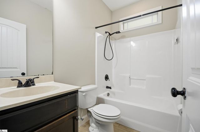 30 Caperton Way, Greer, SC 29651