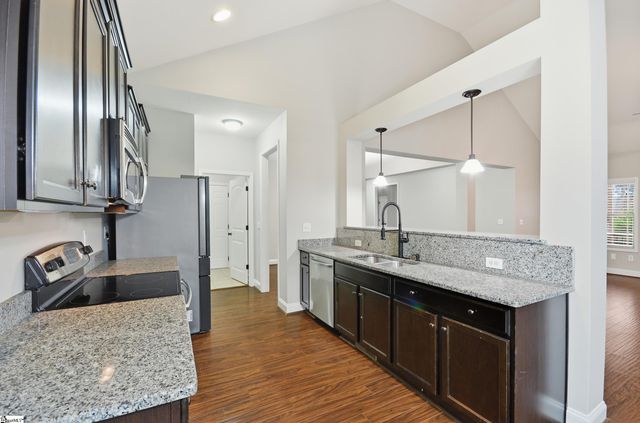 30 Caperton Way, Greer, SC 29651