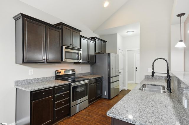 30 Caperton Way, Greer, SC 29651