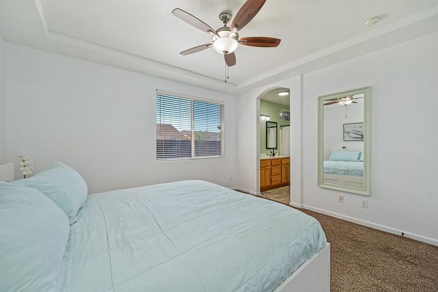 9226 Lucchesi Dr, Sacramento, CA 95829