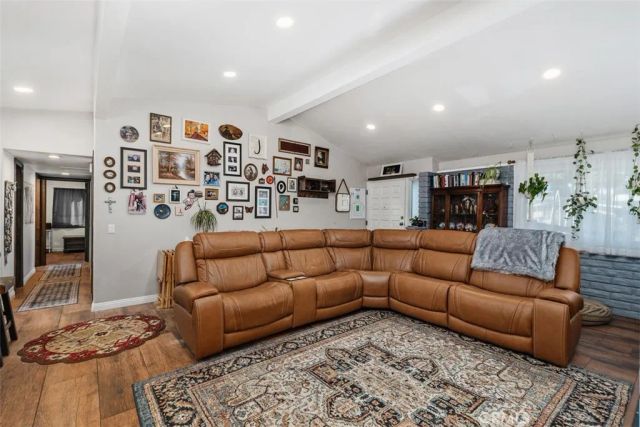 20292 RIVERSIDE, Newport Beach, CA 92707