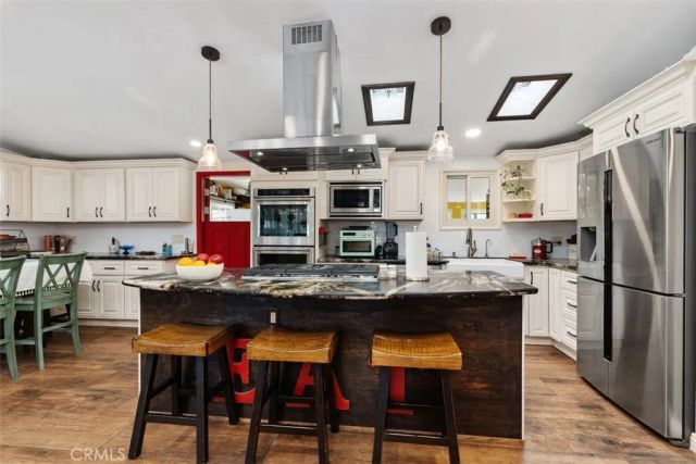 20292 RIVERSIDE, Newport Beach, CA 92707