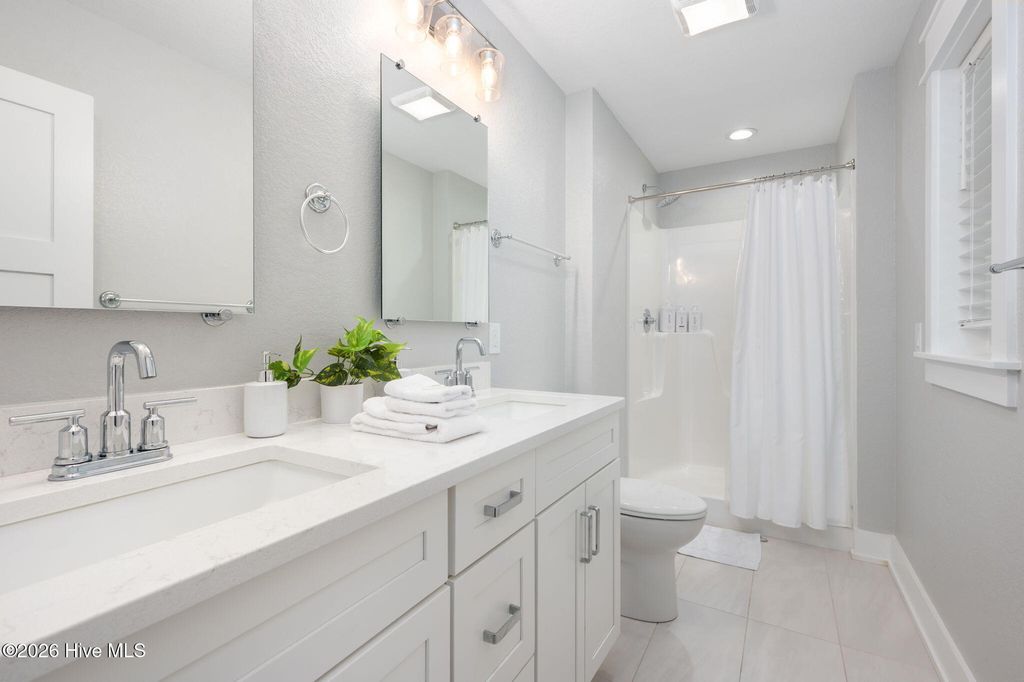 Image 38 of property listing at 768 Hunt Club Drive, Corolla, NC 27927