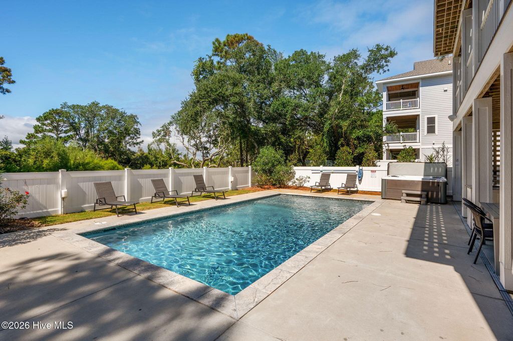 Image 61 of property listing at 768 Hunt Club Drive, Corolla, NC 27927