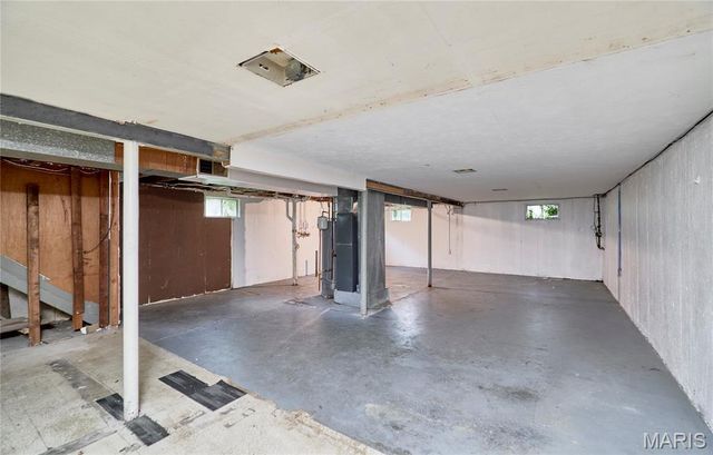 10132 Cavalier Court, St Louis, MO 63136