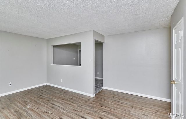 10132 Cavalier Court, St Louis, MO 63136