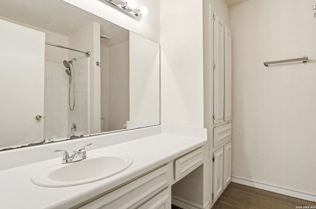 7711 Callaghan Rd Apt 404, San Antonio, TX 78229