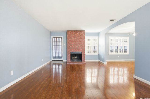 7711 Callaghan Rd Apt 404, San Antonio, TX 78229