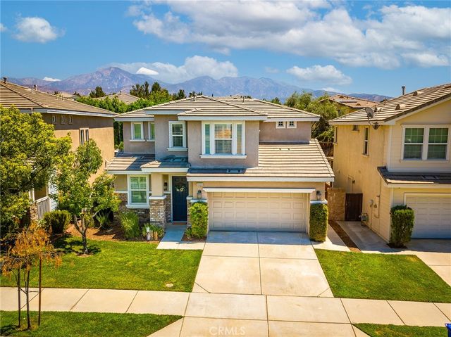 33320 Wallace Way, Yucaipa, CA 92399