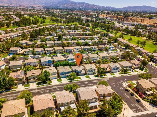 33320 Wallace Way, Yucaipa, CA 92399