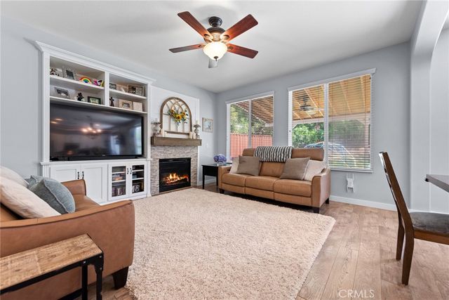 33320 Wallace Way, Yucaipa, CA 92399