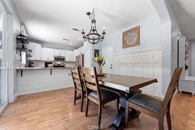33320 Wallace Way, Yucaipa, CA 92399