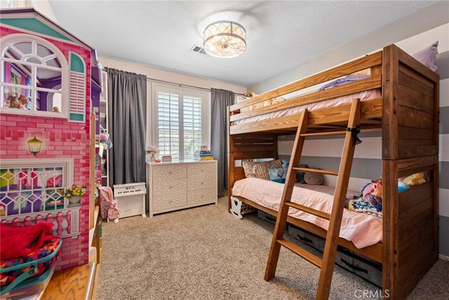 33320 Wallace Way, Yucaipa, CA 92399
