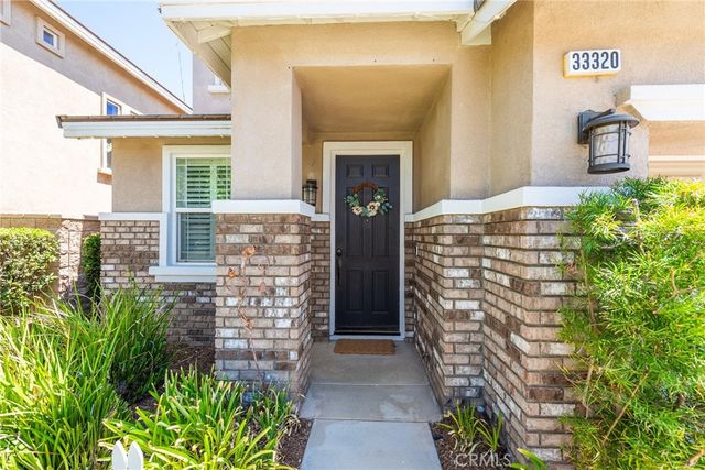 33320 Wallace Way, Yucaipa, CA 92399