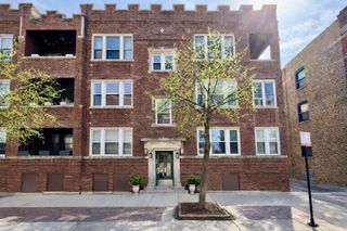 1351 W Sunnyside Avenue 2, Chicago, IL 60640