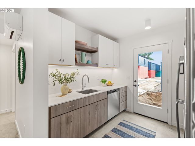 9971 Se Cottage Ln 7, Milwaukie, OR 97222