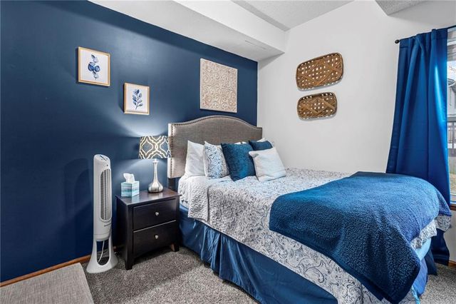 8032 N Everton Avenue, Kansas City, MO 64152