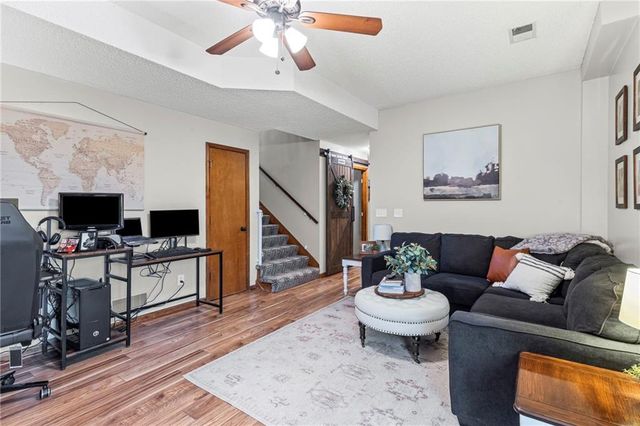 8032 N Everton Avenue, Kansas City, MO 64152