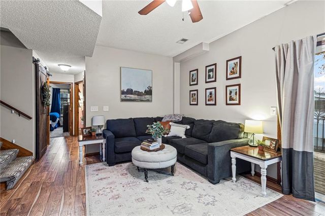 8032 N Everton Avenue, Kansas City, MO 64152