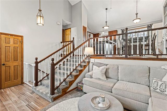 8032 N Everton Avenue, Kansas City, MO 64152