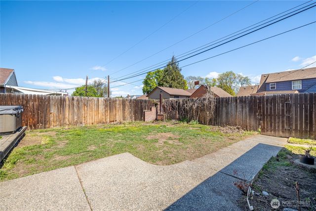 405 Pioneer Drive, Wenatchee, WA 98801