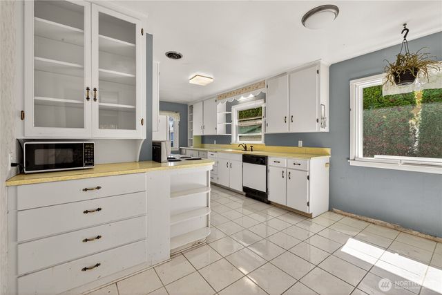 405 Pioneer Drive, Wenatchee, WA 98801