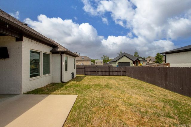 1408 Woolridge Drive, Benton, AR 72019