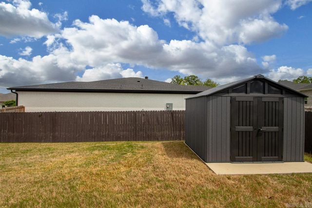 1408 Woolridge Drive, Benton, AR 72019