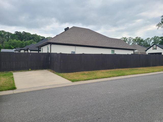 1408 Woolridge Drive, Benton, AR 72019