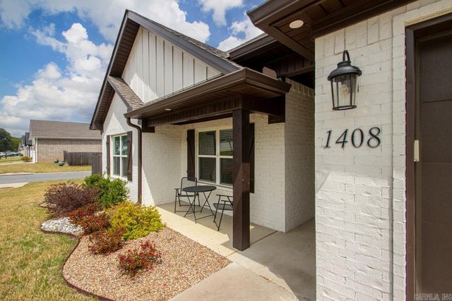 1408 Woolridge Drive, Benton, AR 72019