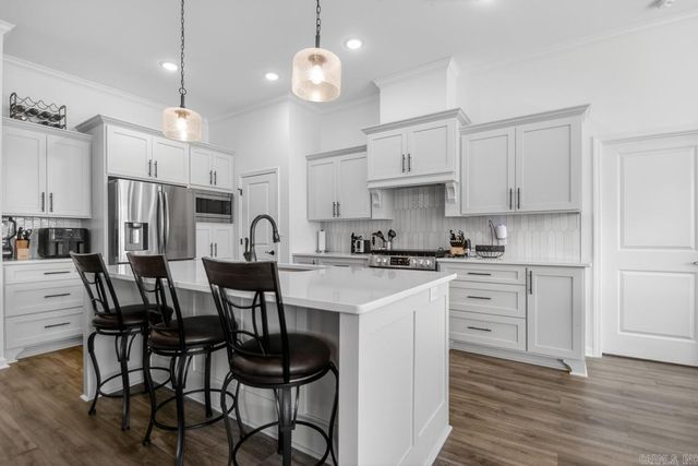 1408 Woolridge Drive, Benton, AR 72019