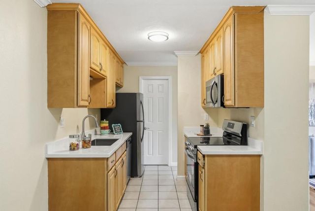 340 Auburn Way 19, San Jose, CA 95129