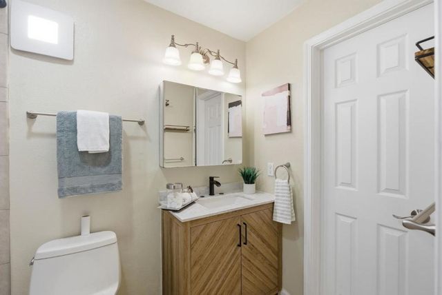 340 Auburn Way 19, San Jose, CA 95129