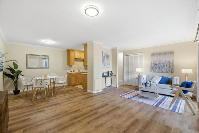 340 Auburn Way 19, San Jose, CA 95129