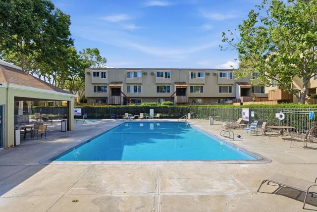 340 Auburn Way 19, San Jose, CA 95129