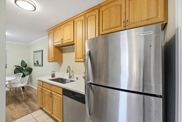 340 Auburn Way 19, San Jose, CA 95129