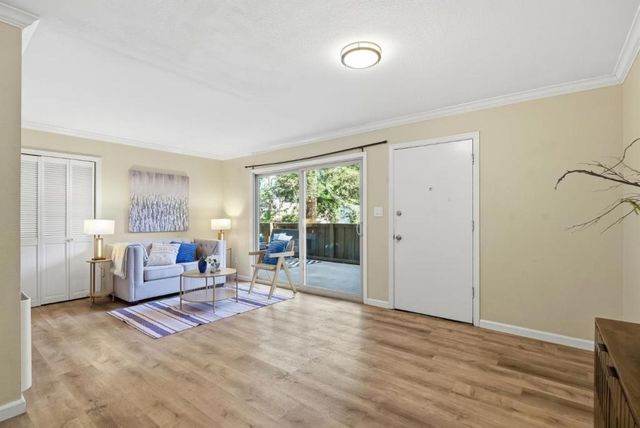 340 Auburn Way 19, San Jose, CA 95129