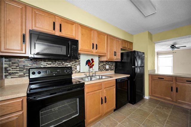 743 HAVEN PLACE 743, Tarpon Springs, FL 34689