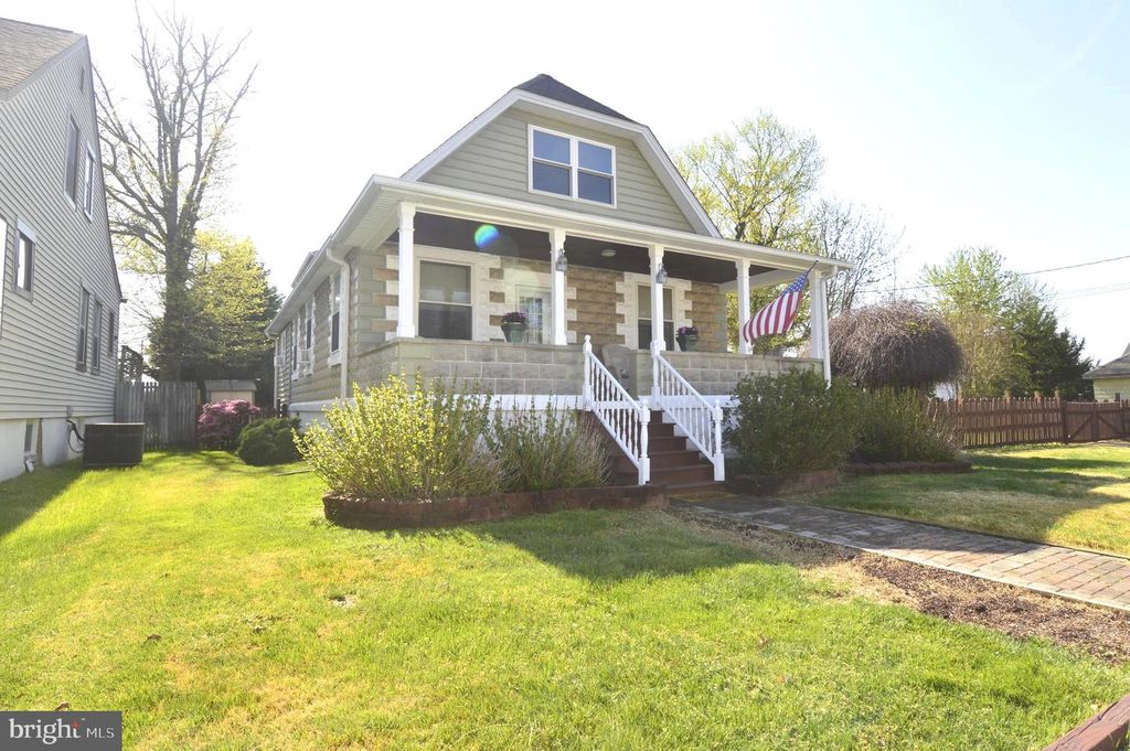 Image 1 of property listing at 7703 CHESTNUT AVE, Baltimore, MD 21234