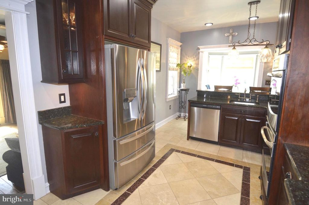 Image 15 of property listing at 7703 CHESTNUT AVE, Baltimore, MD 21234