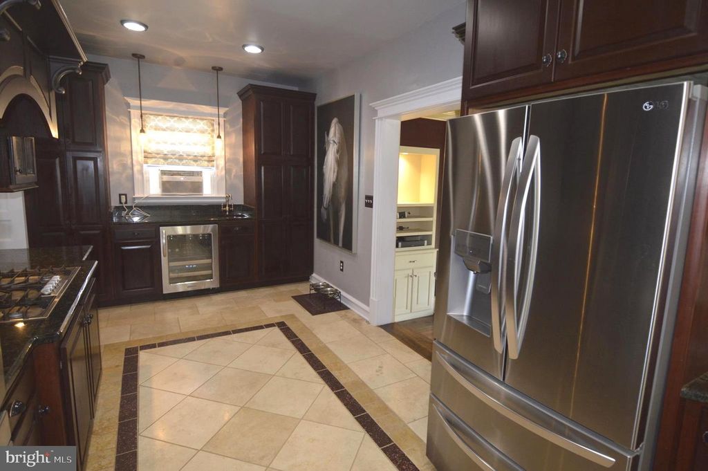 Image 18 of property listing at 7703 CHESTNUT AVE, Baltimore, MD 21234