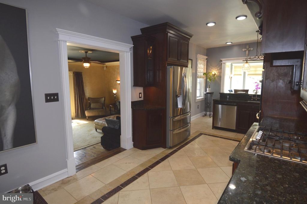 Image 19 of property listing at 7703 CHESTNUT AVE, Baltimore, MD 21234