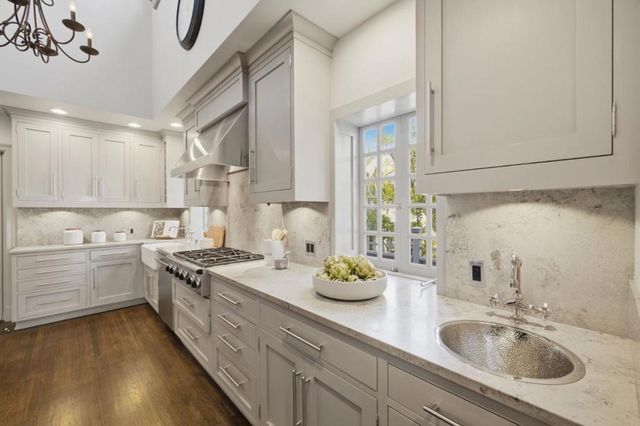 760 Edgewood Road, San Mateo, CA 94402