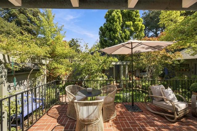 760 Edgewood Road, San Mateo, CA 94402