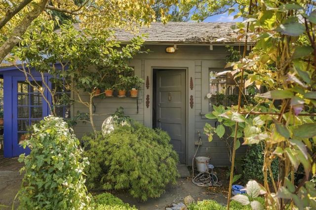 760 Edgewood Road, San Mateo, CA 94402
