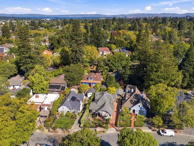 760 Edgewood Road, San Mateo, CA 94402