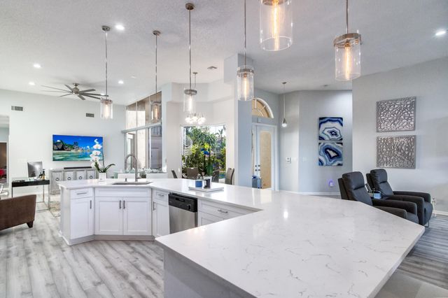 10726 Greenbriar Villa Drive, Lake Worth, FL 33449