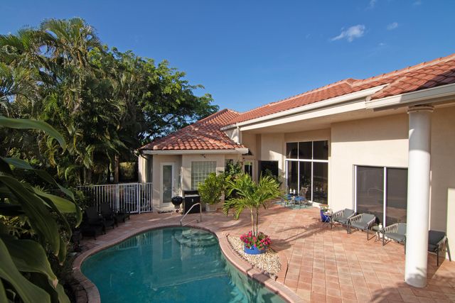 10726 Greenbriar Villa Drive, Lake Worth, FL 33449