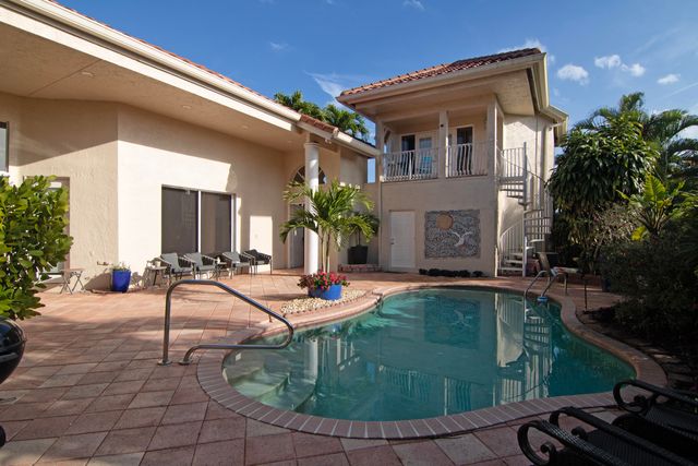 10726 Greenbriar Villa Drive, Lake Worth, FL 33449
