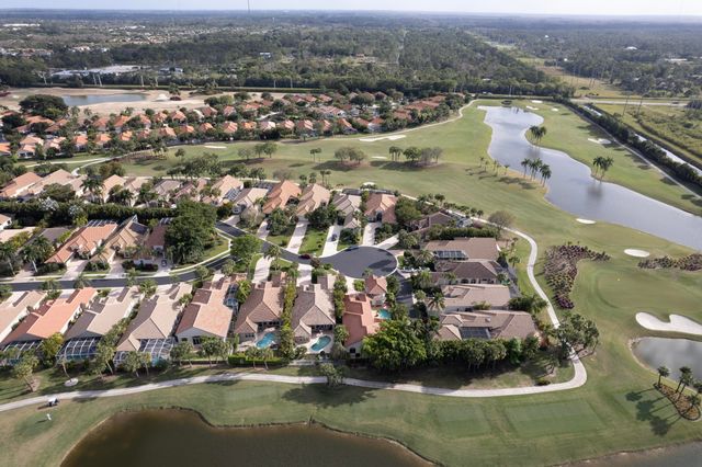 10726 Greenbriar Villa Drive, Lake Worth, FL 33449
